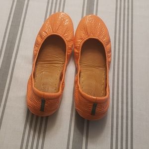 Tieks size 9 coral